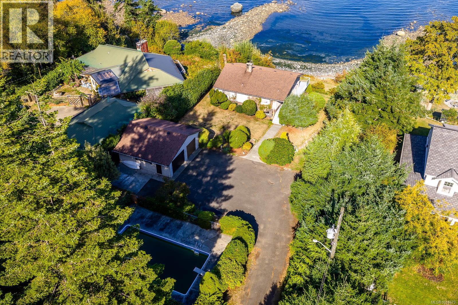 2332 Seabank Rd, Courtenay