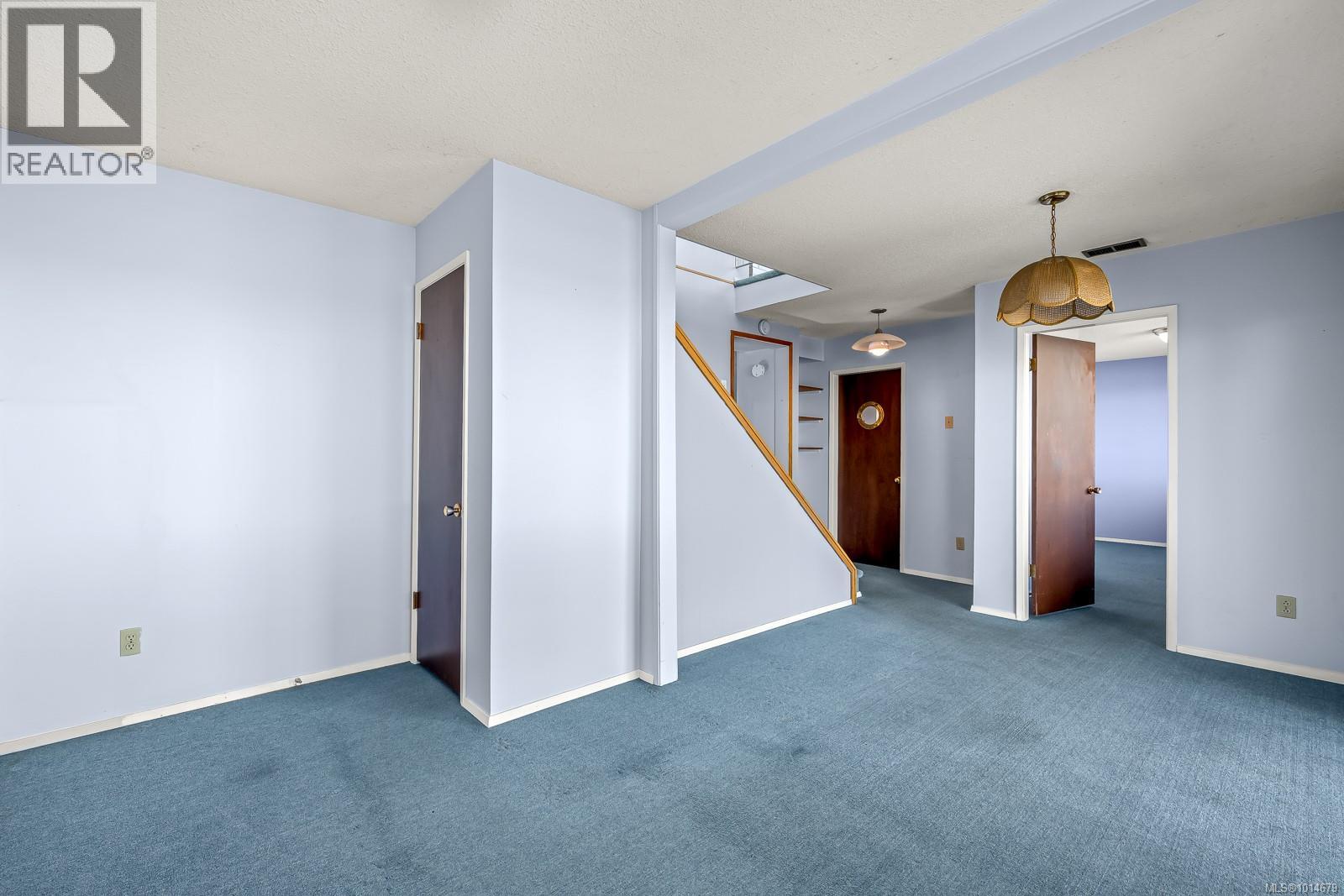 2332 Seabank Rd, Courtenay