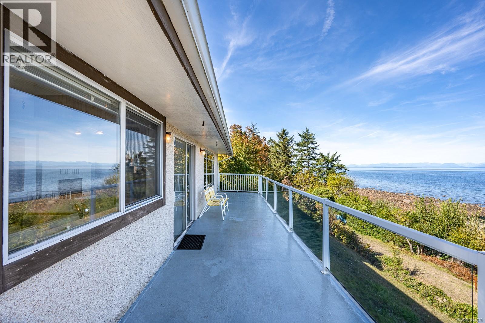 2332 Seabank Rd, Courtenay