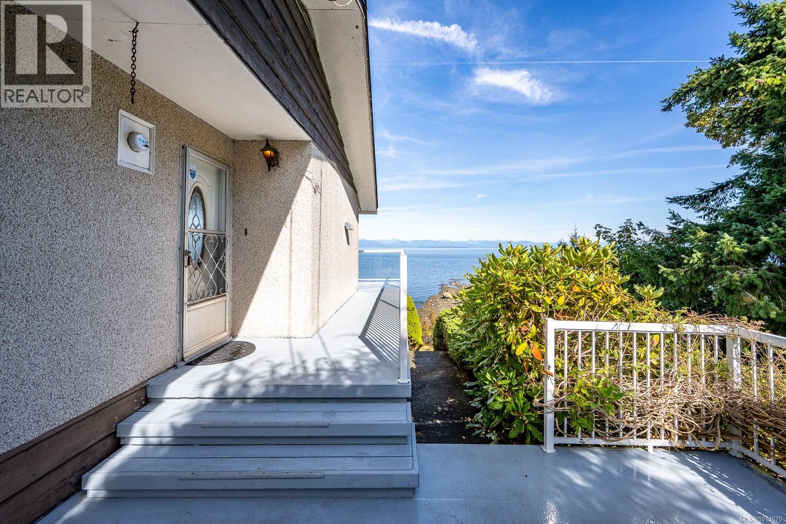 2332 Seabank Rd, Courtenay