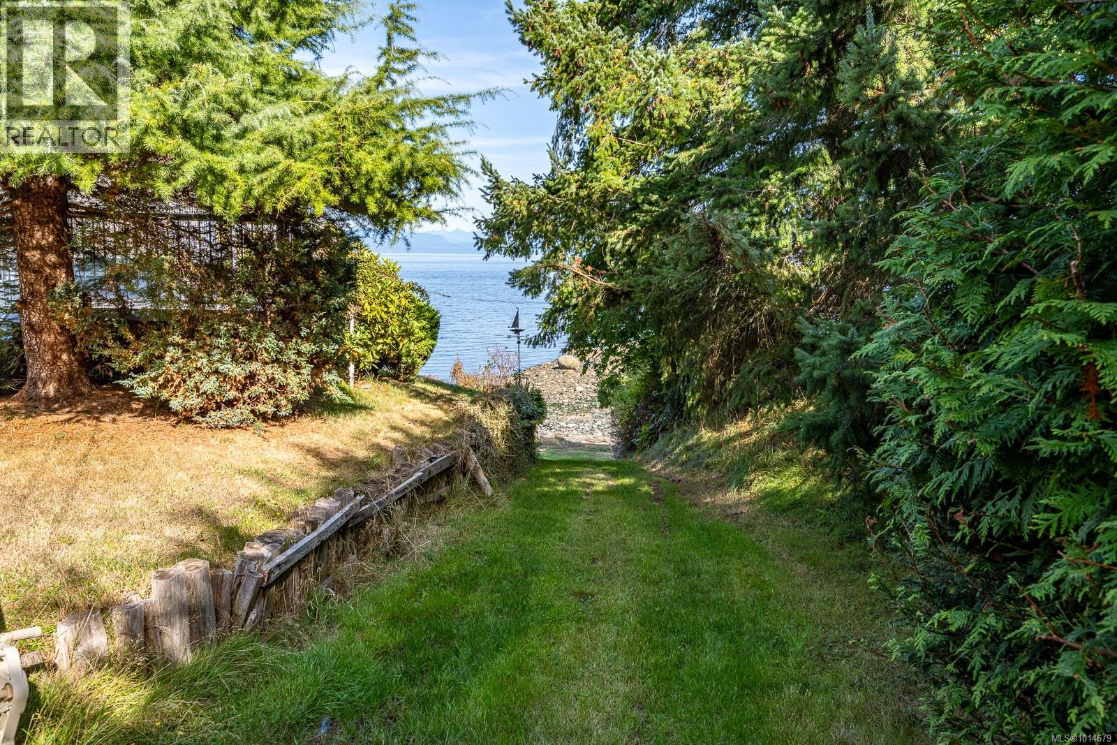 2332 Seabank Rd, Courtenay