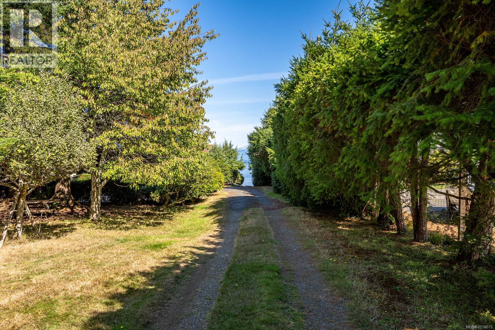 2332 Seabank Rd, Courtenay