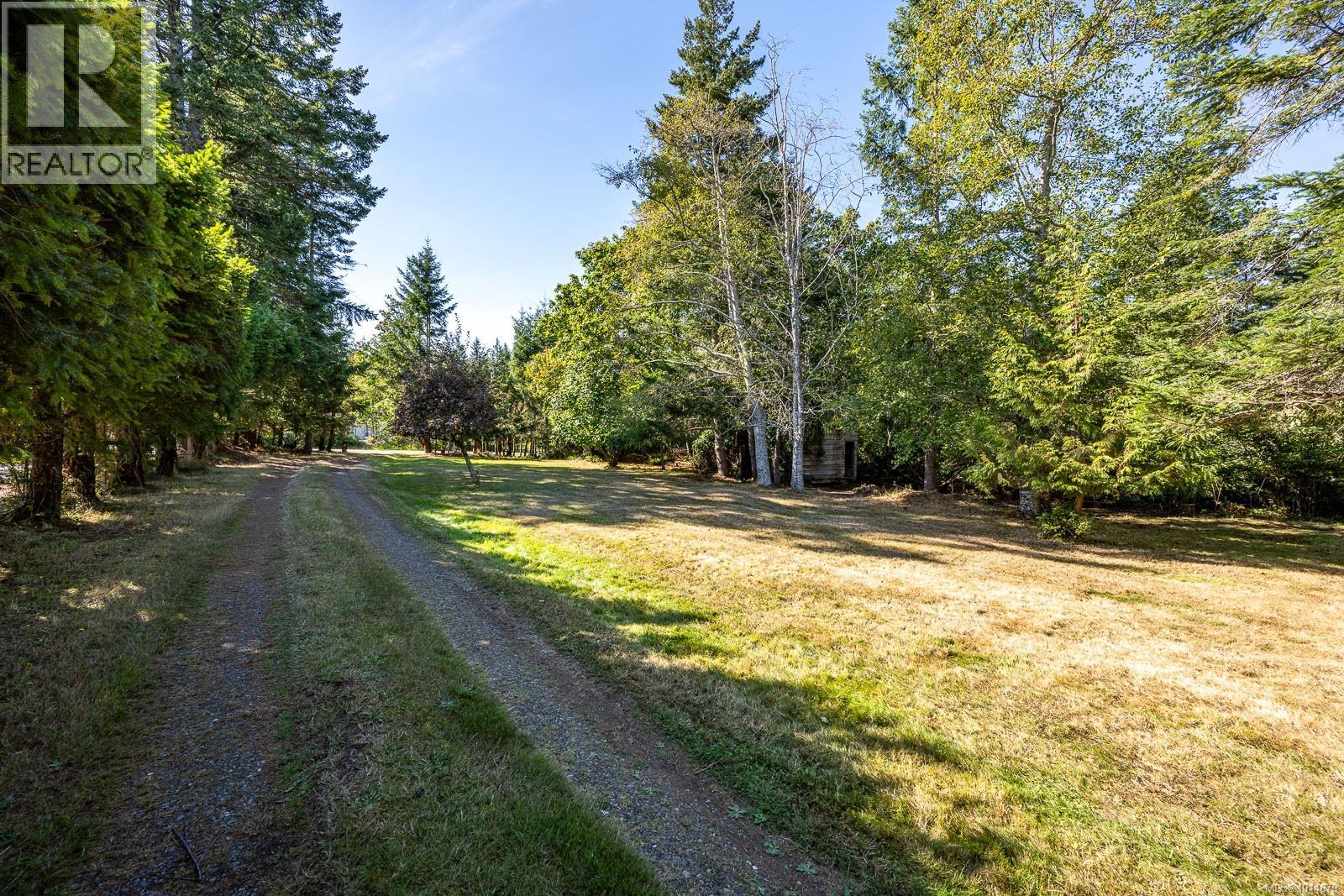 2332 Seabank Rd, Courtenay