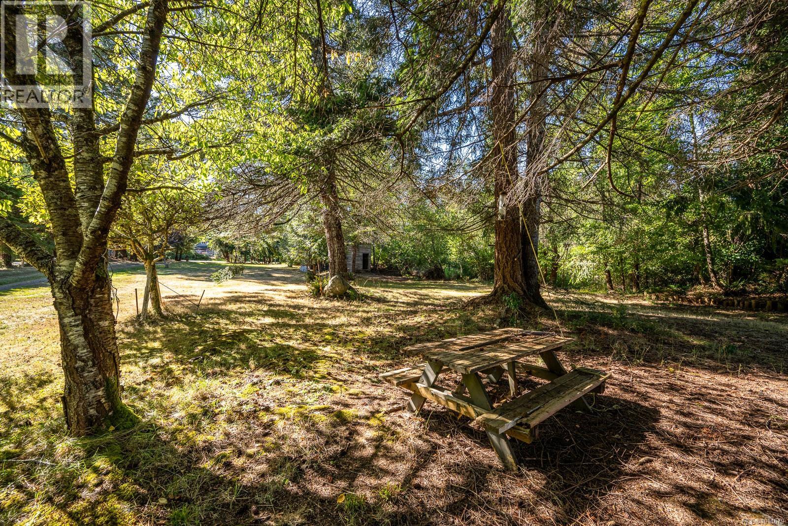 2332 Seabank Rd, Courtenay