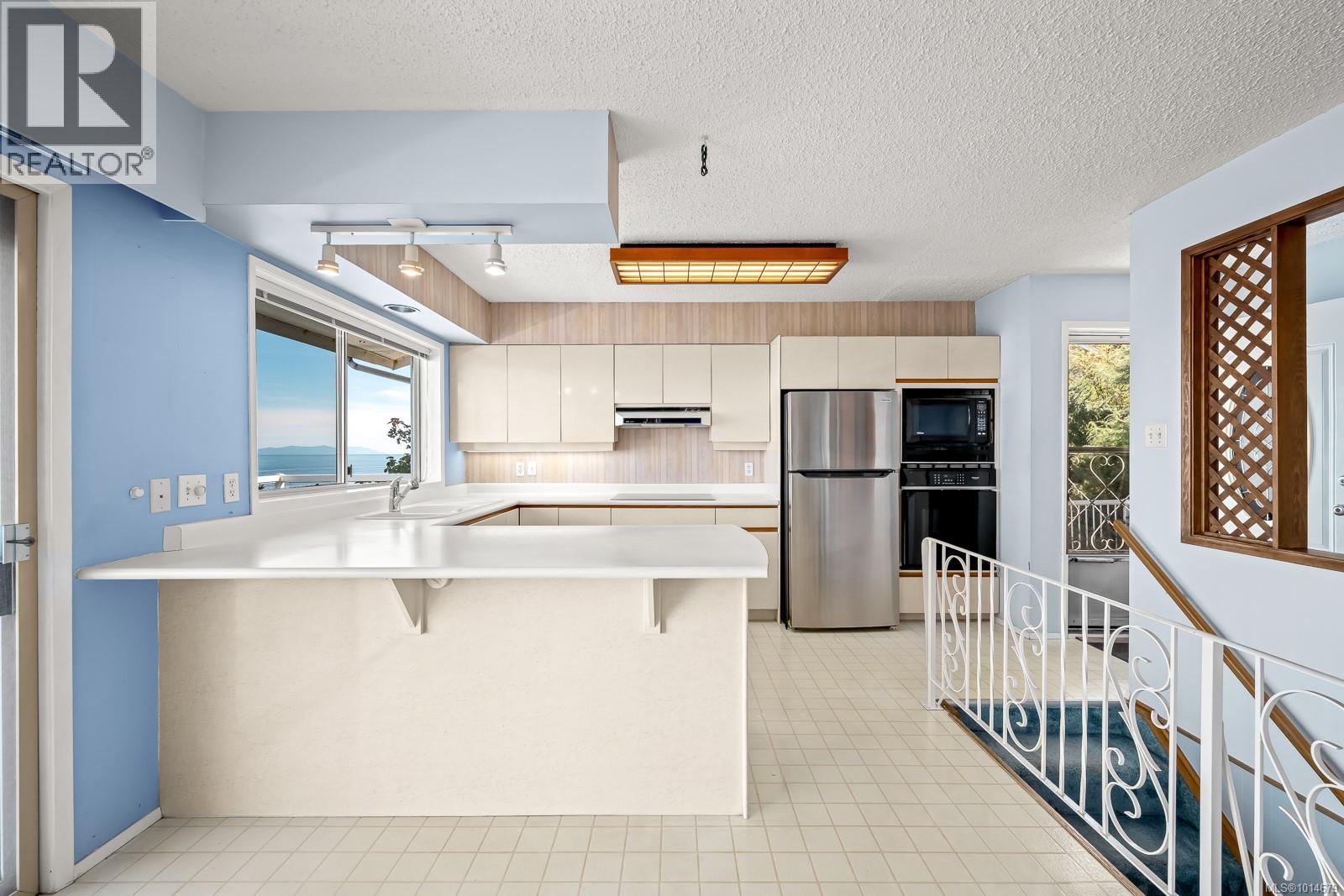 2332 Seabank Rd, Courtenay