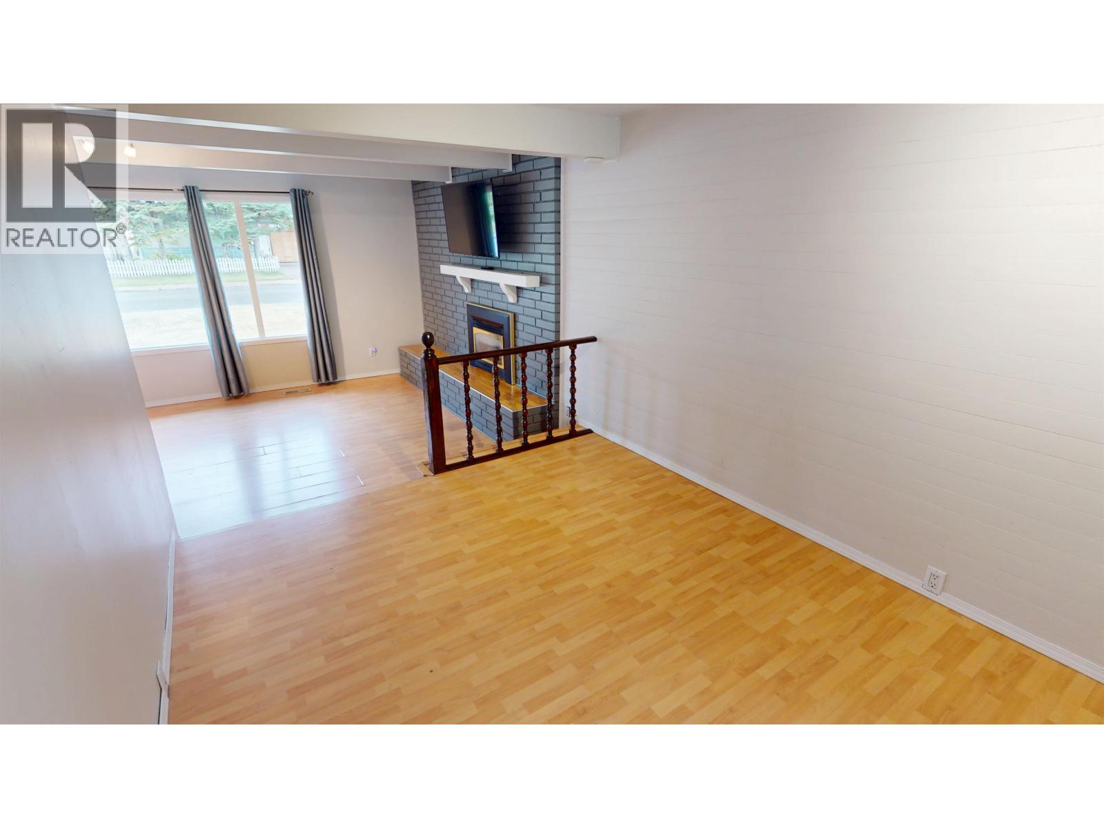 466 WINDER STREET, Quesnel