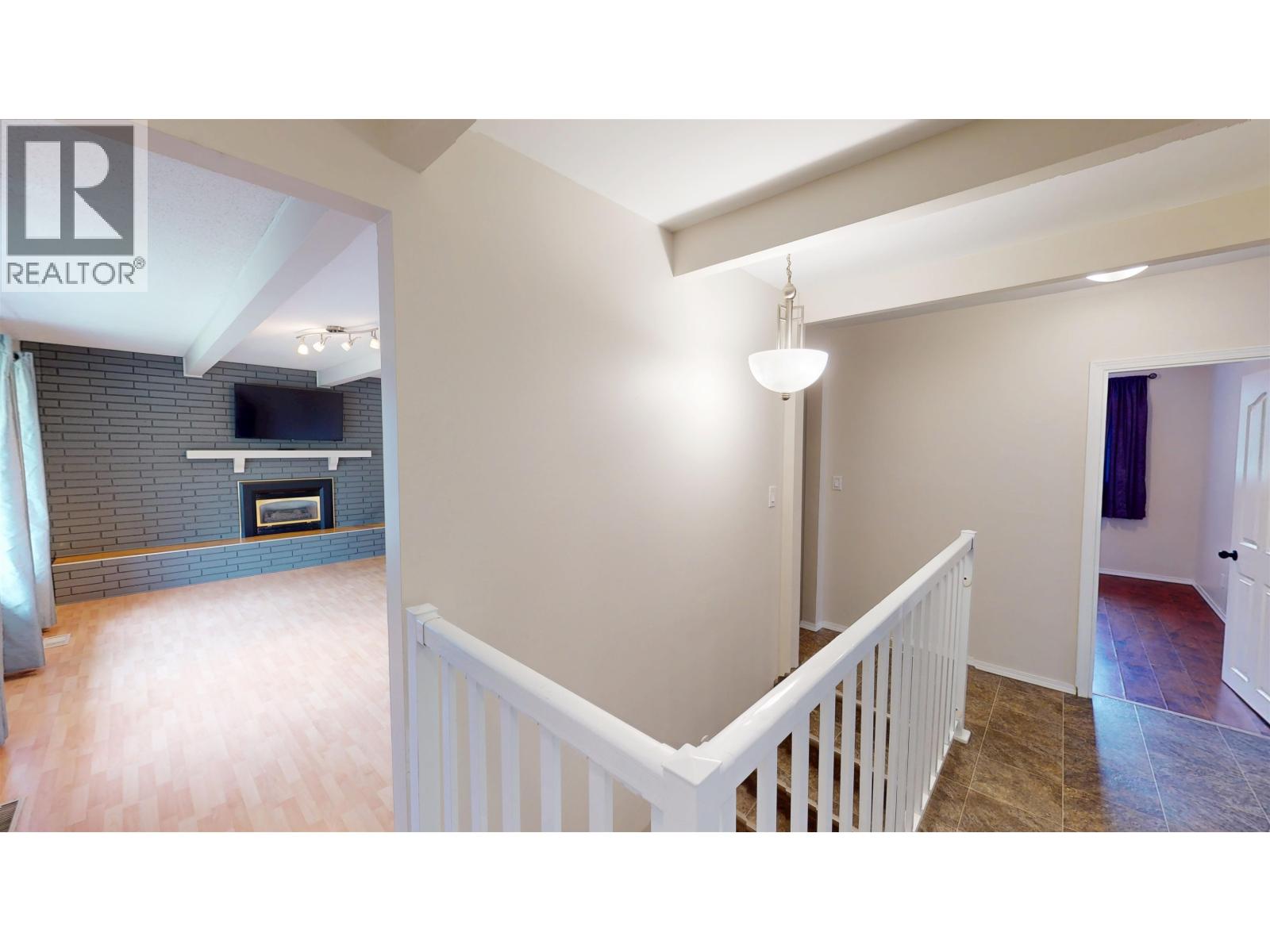 466 WINDER STREET, Quesnel