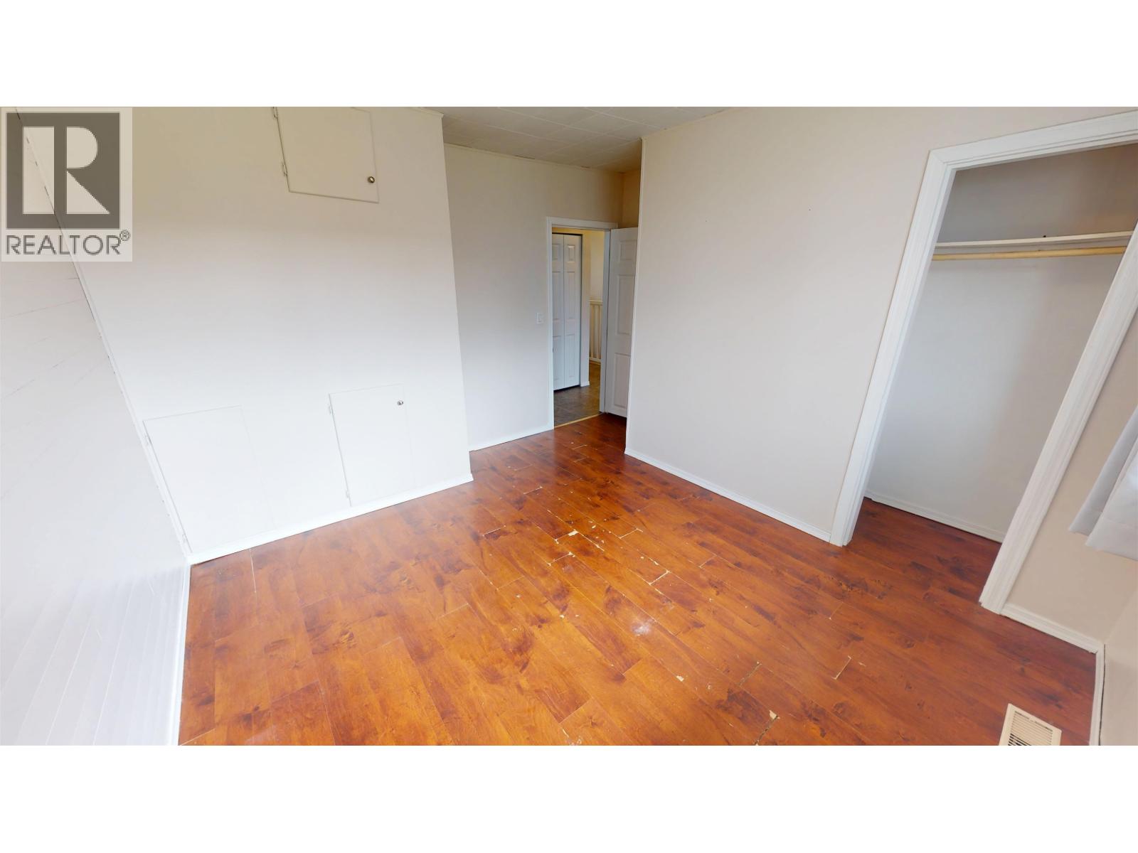 466 WINDER STREET, Quesnel