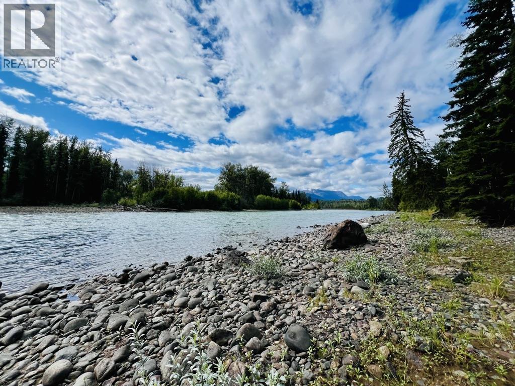 9357 16 HIGHWAY, Telkwa