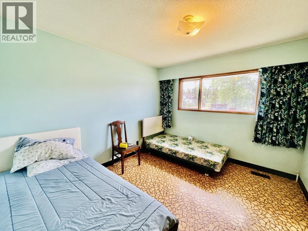 9357 16 HIGHWAY, Telkwa