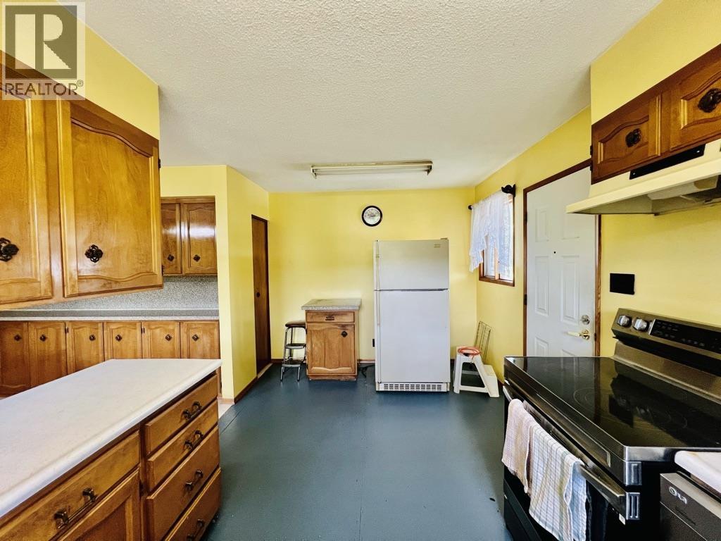 9357 16 HIGHWAY, Telkwa