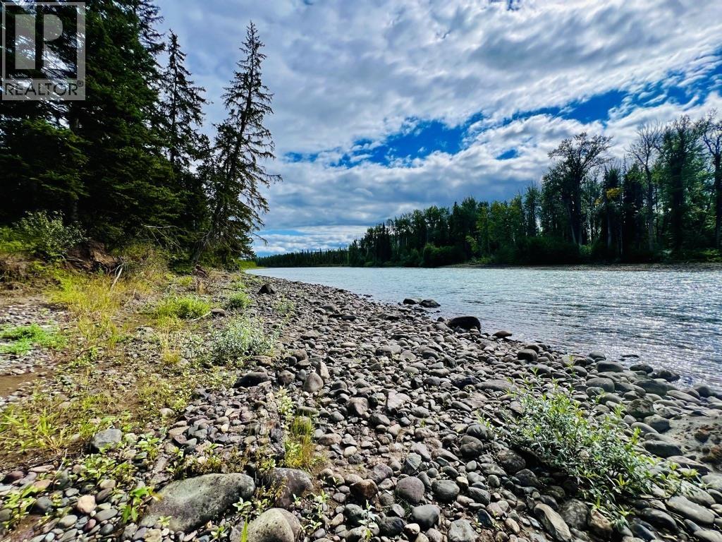 9357 16 HIGHWAY, Telkwa