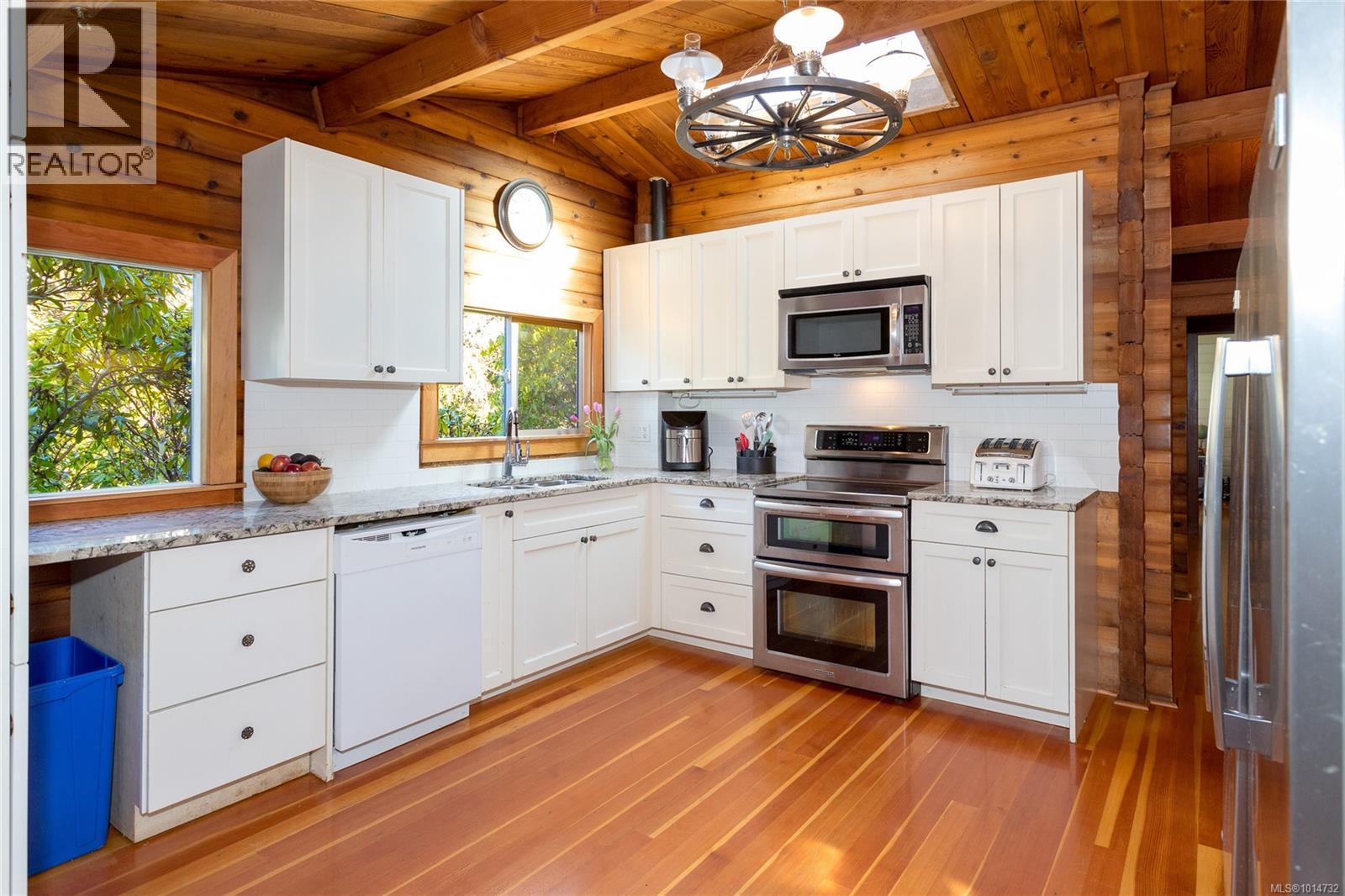 4085 Dupree Dr, Metchosin