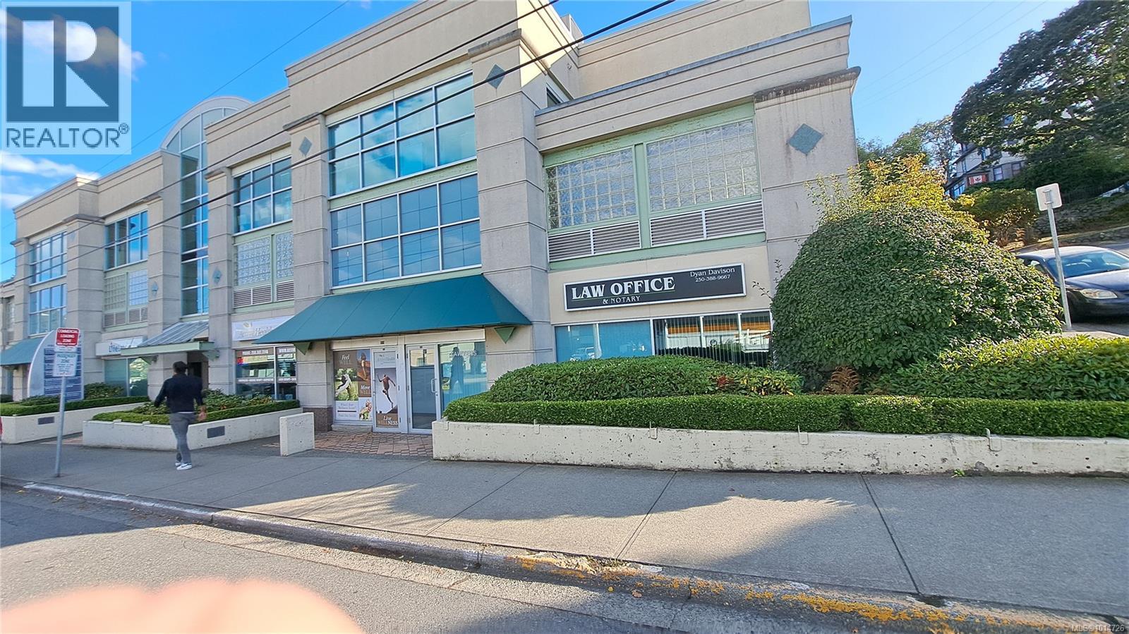 101 1625 Oak Bay Avenue, Victoria
