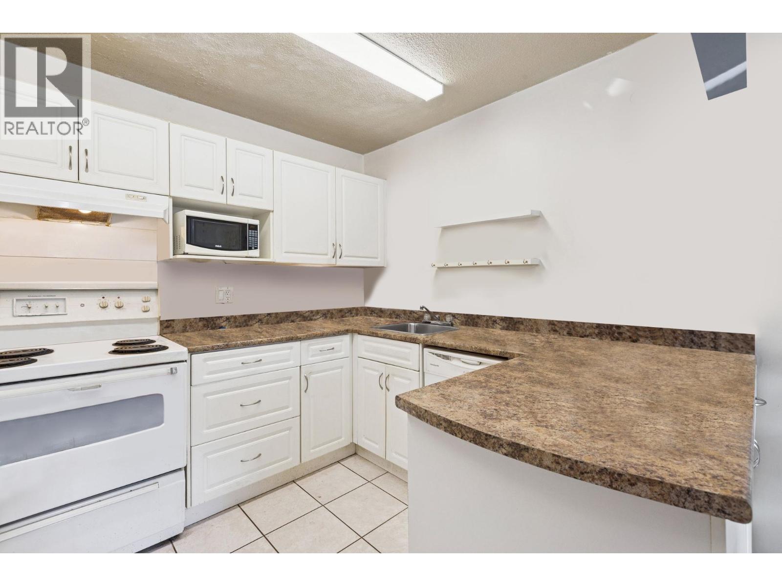 829 WESTVIEW CRESCENT, North Vancouver