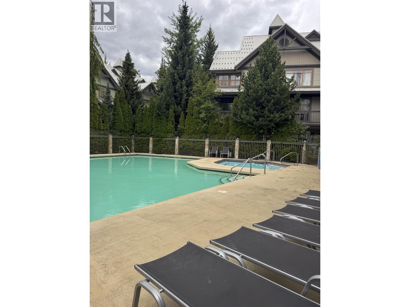 House in Whistler - Image 18