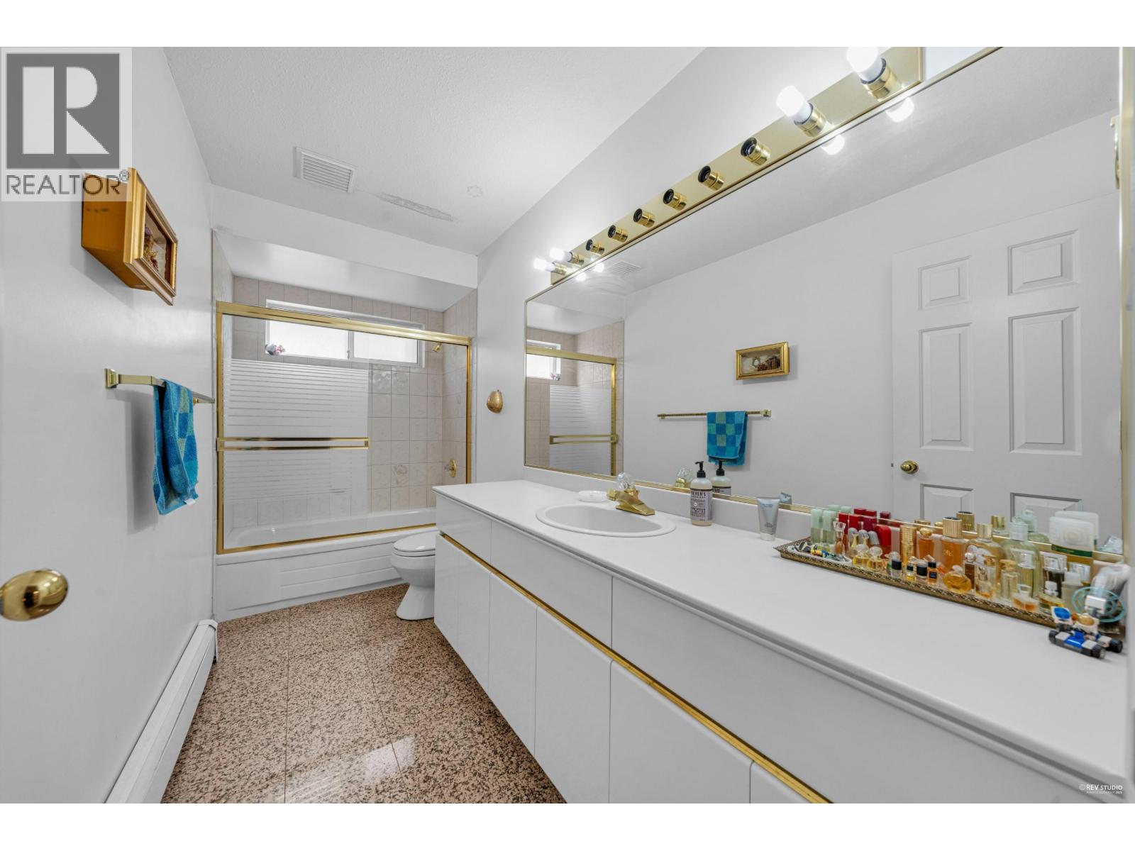 426 W 44TH AVENUE, Vancouver