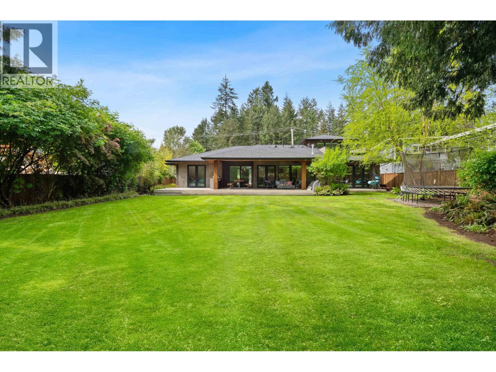 2381 WINDRIDGE DRIVE, North Vancouver