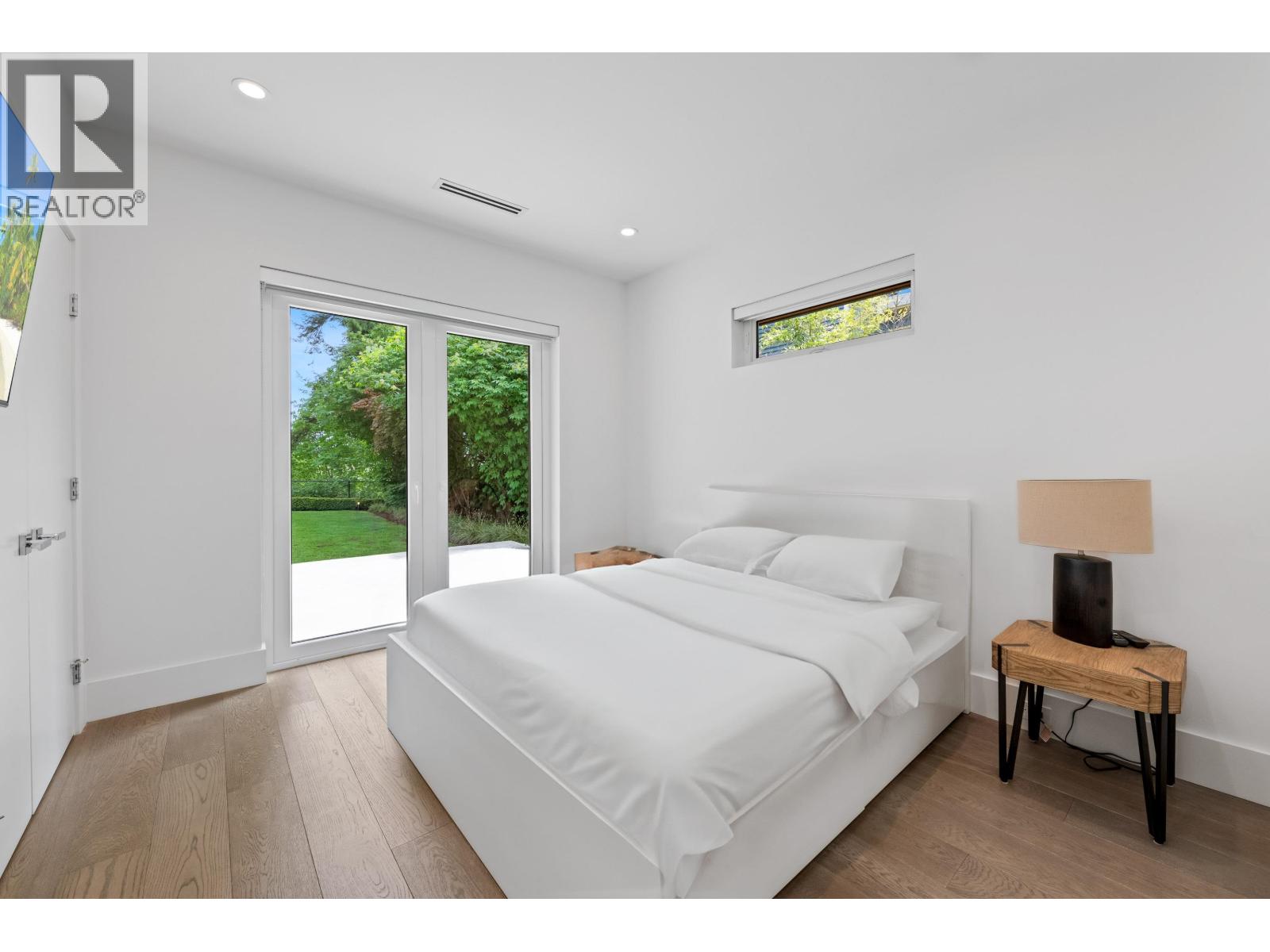 2381 WINDRIDGE DRIVE, North Vancouver