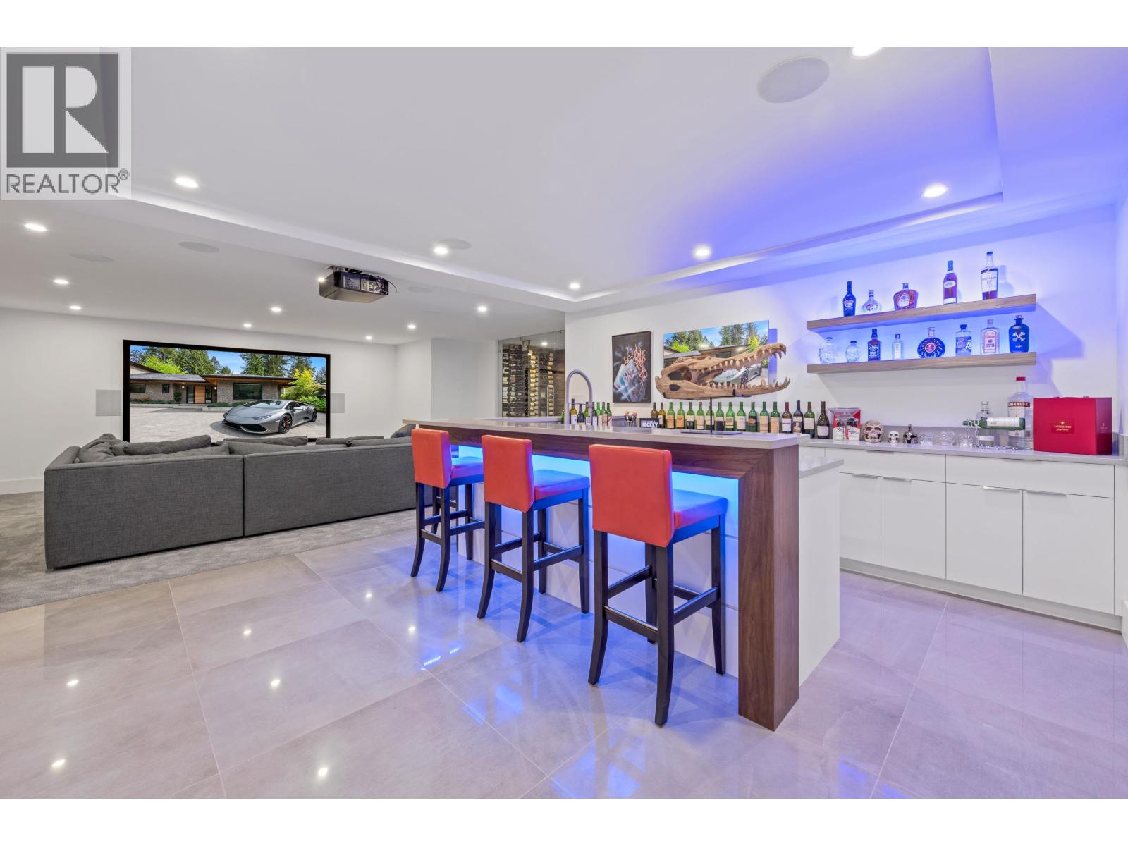 2381 WINDRIDGE DRIVE, North Vancouver