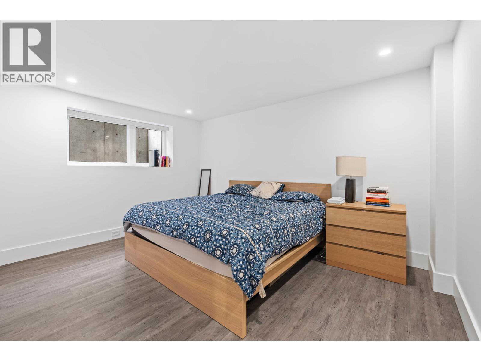 2381 WINDRIDGE DRIVE, North Vancouver