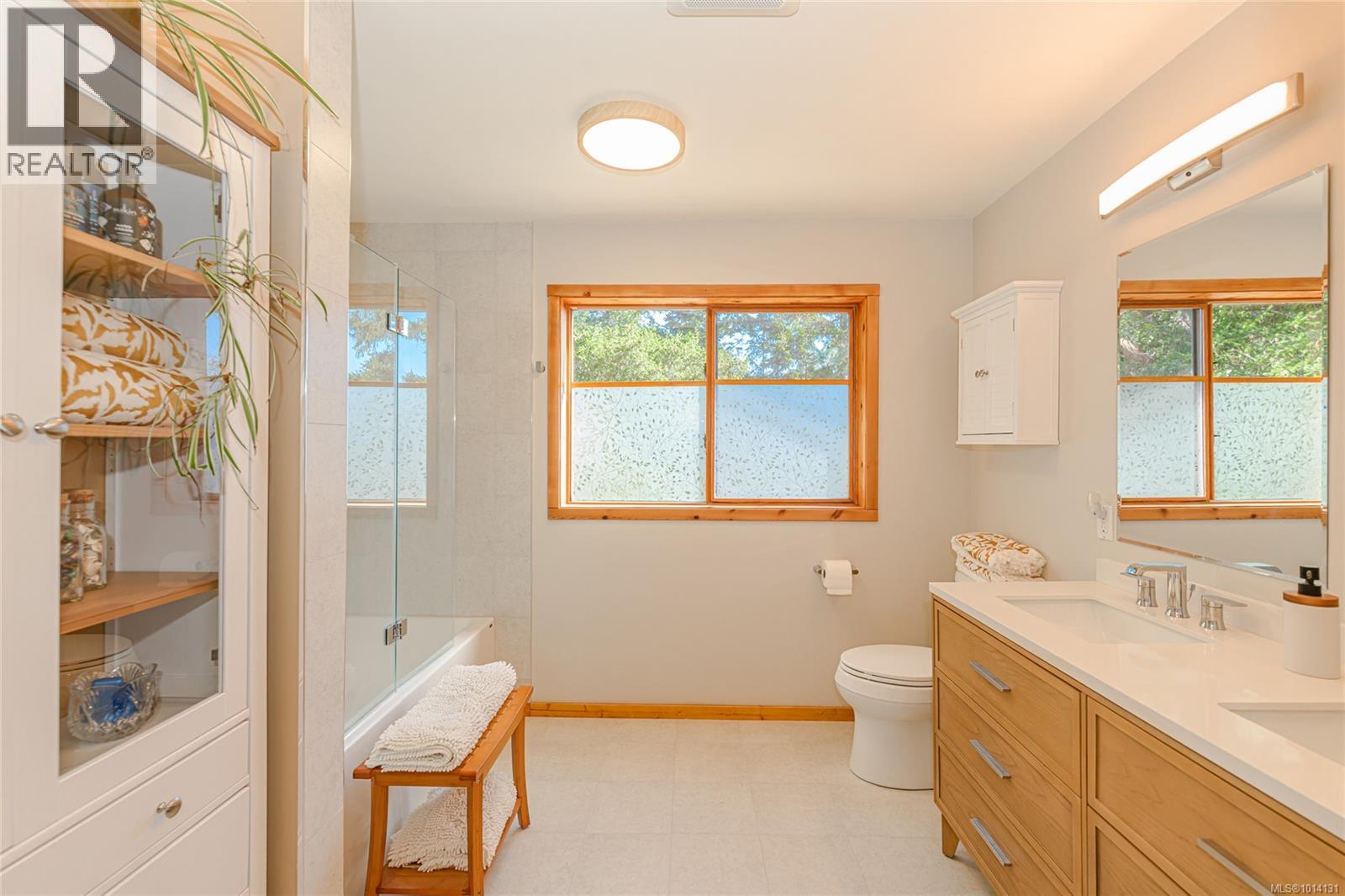 108 Tern Rd, Salt Spring