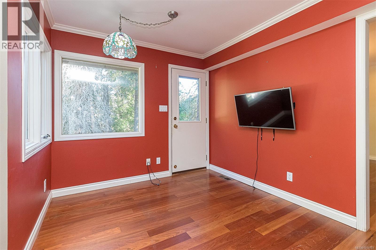  3910 Gibson Court, Saanich