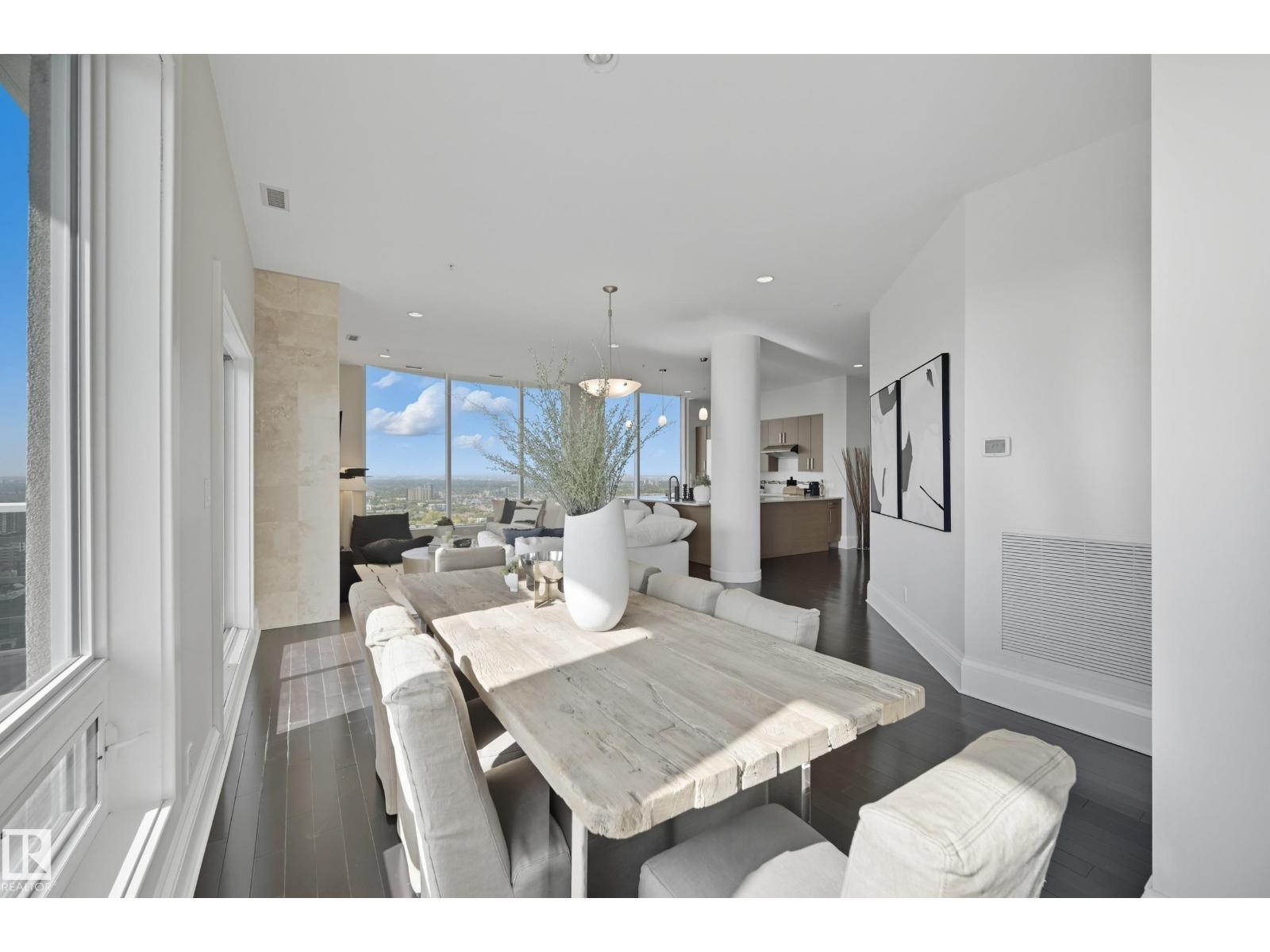 #3502 10152 104 ST NW, Edmonton