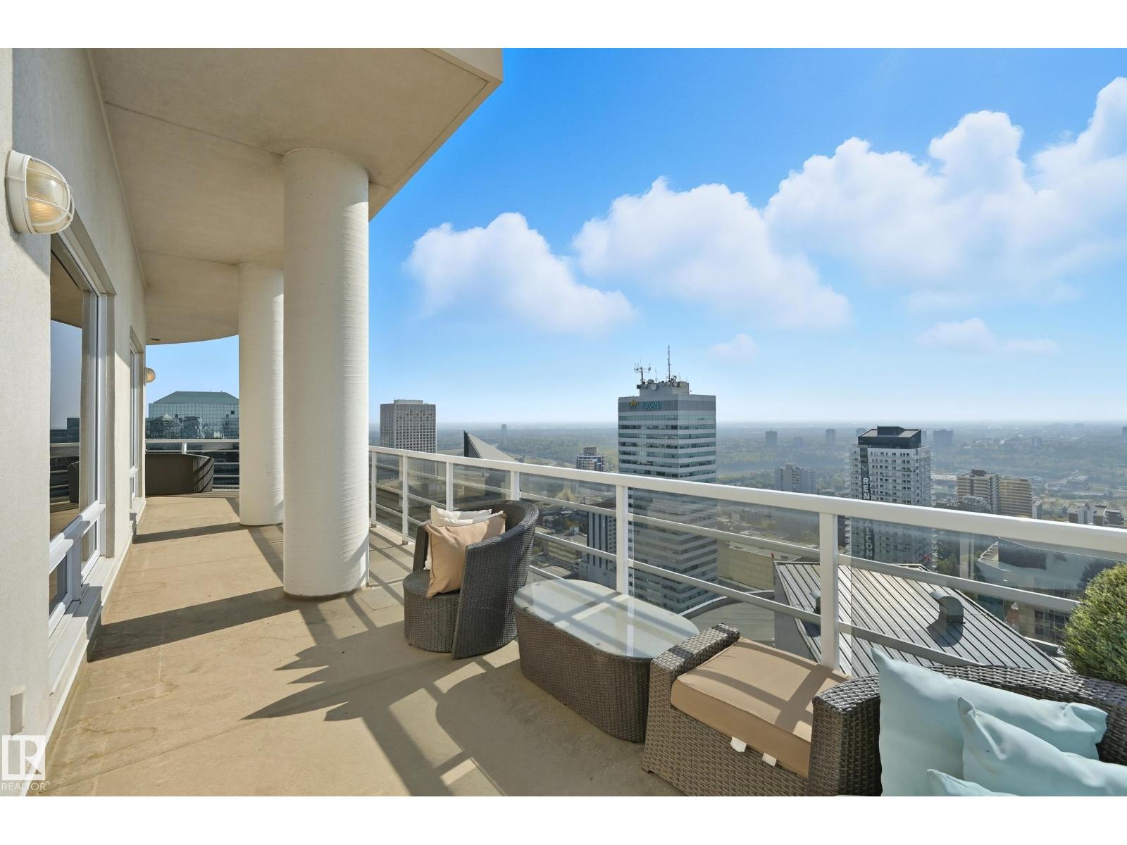 #3502 10152 104 ST NW, Edmonton