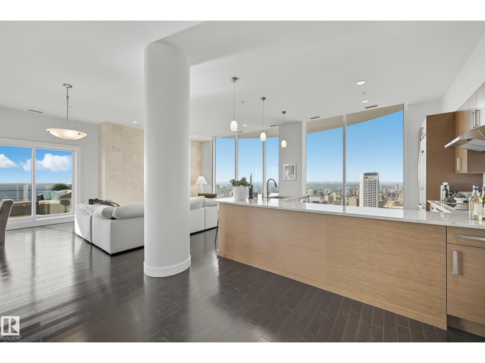 #3502 10152 104 ST NW, Edmonton