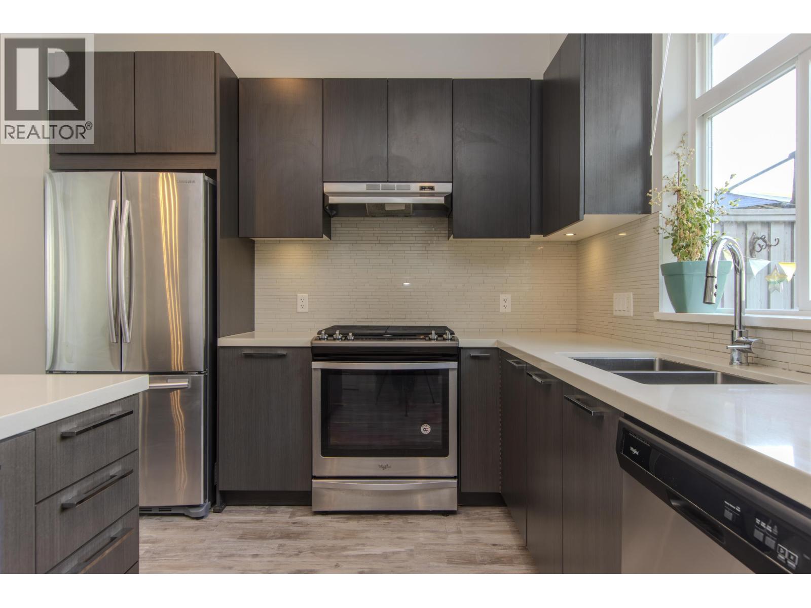 59 39548 LOGGERS LANE, Squamish