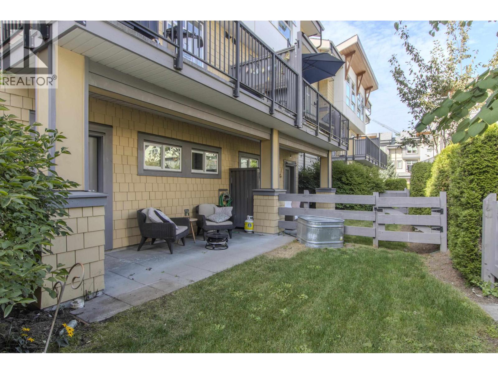 59 39548 LOGGERS LANE, Squamish