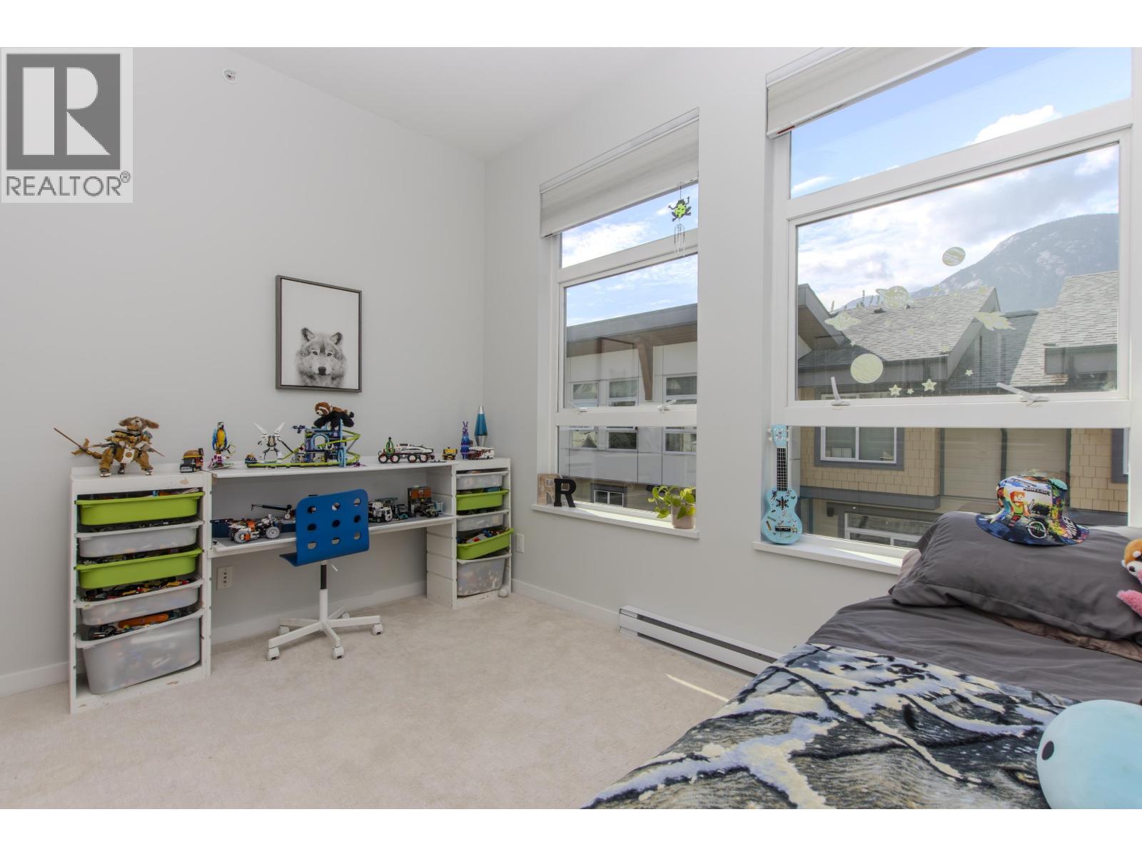 59 39548 LOGGERS LANE, Squamish