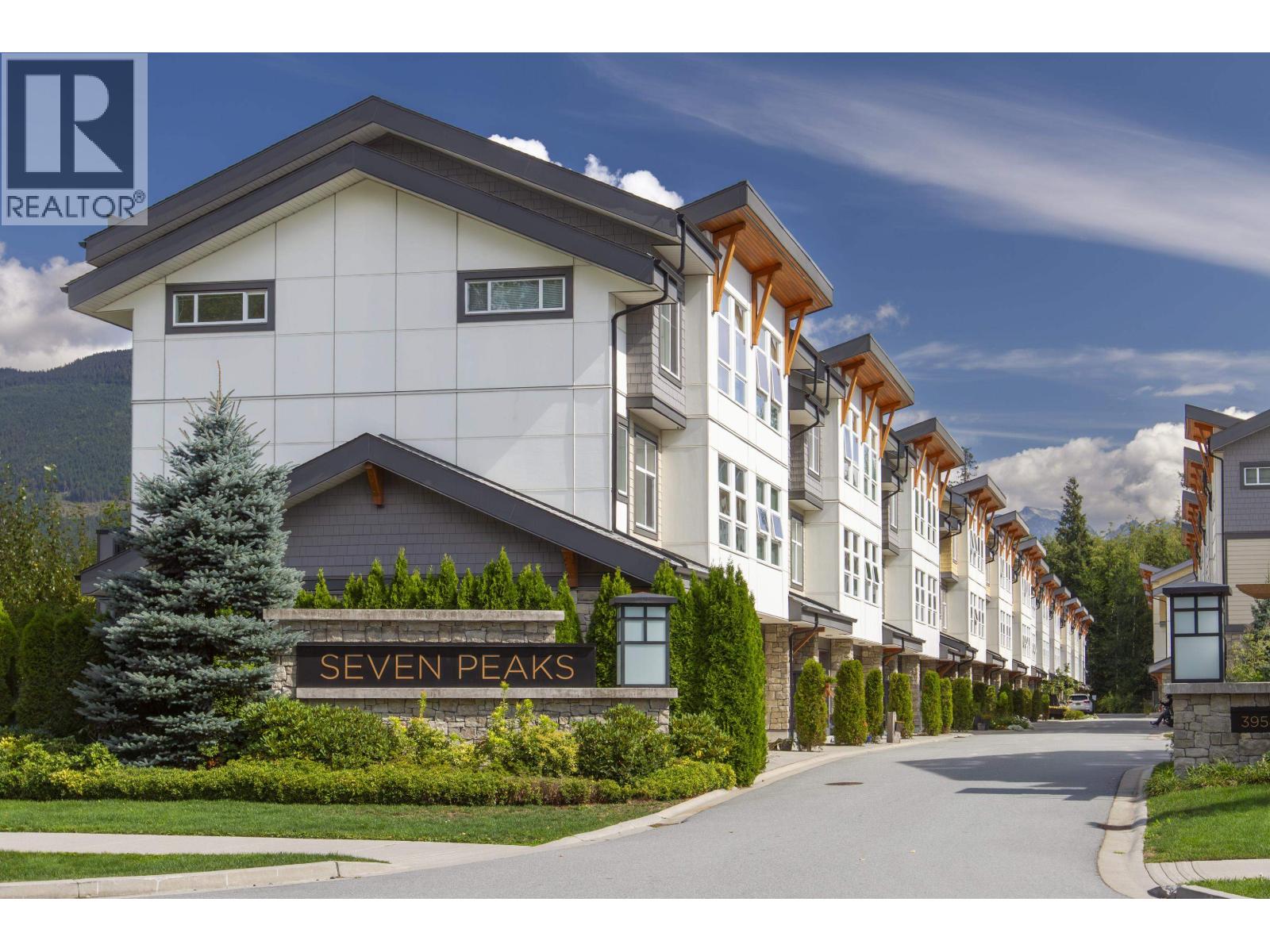 59 39548 LOGGERS LANE, Squamish