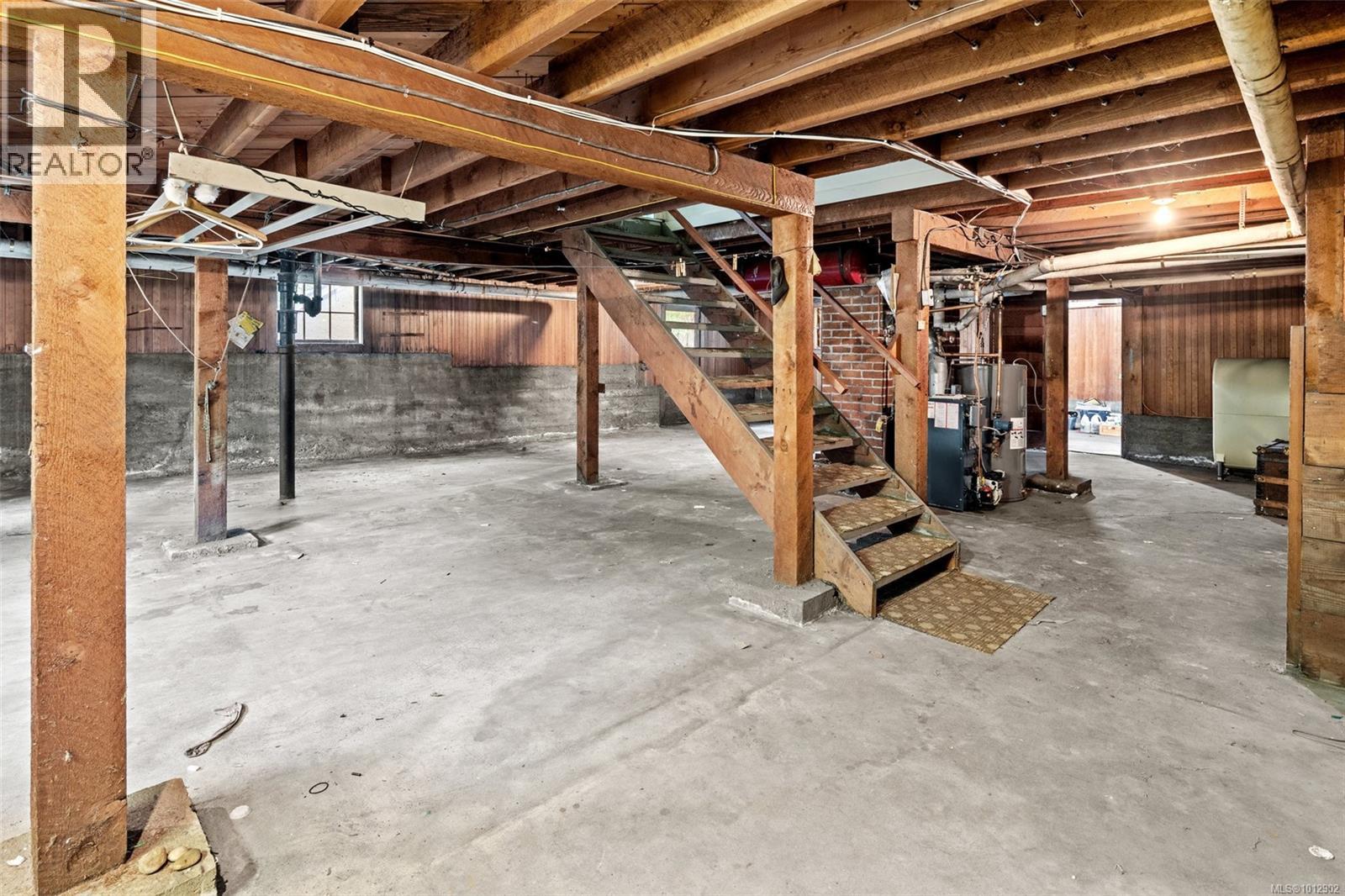 3375 Weald Rd, Oak Bay