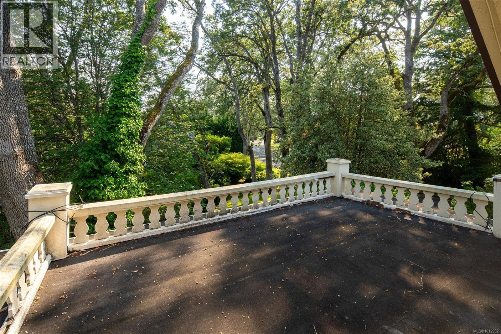 3375 Weald Rd, Oak Bay