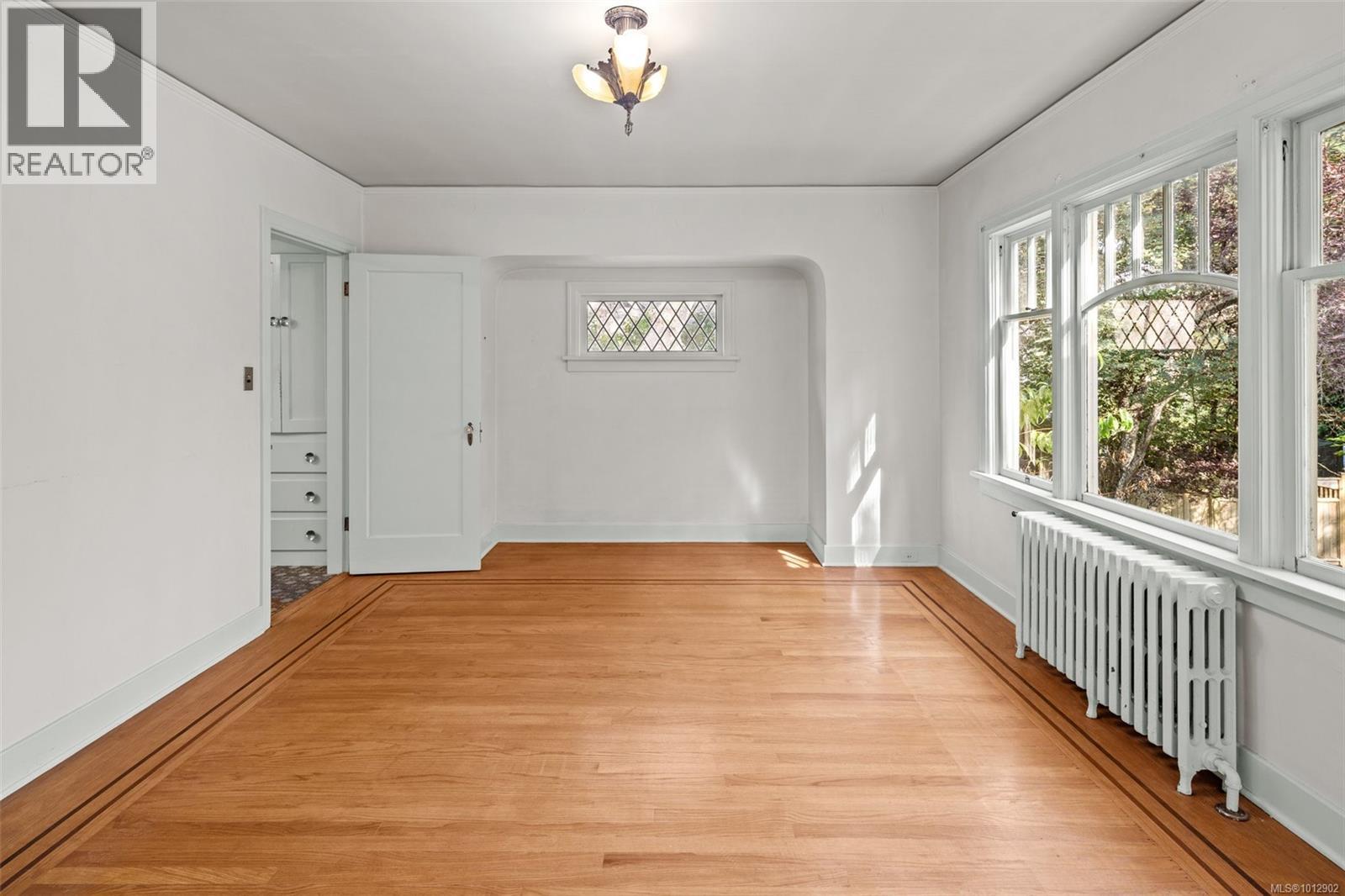 3375 Weald Rd, Oak Bay