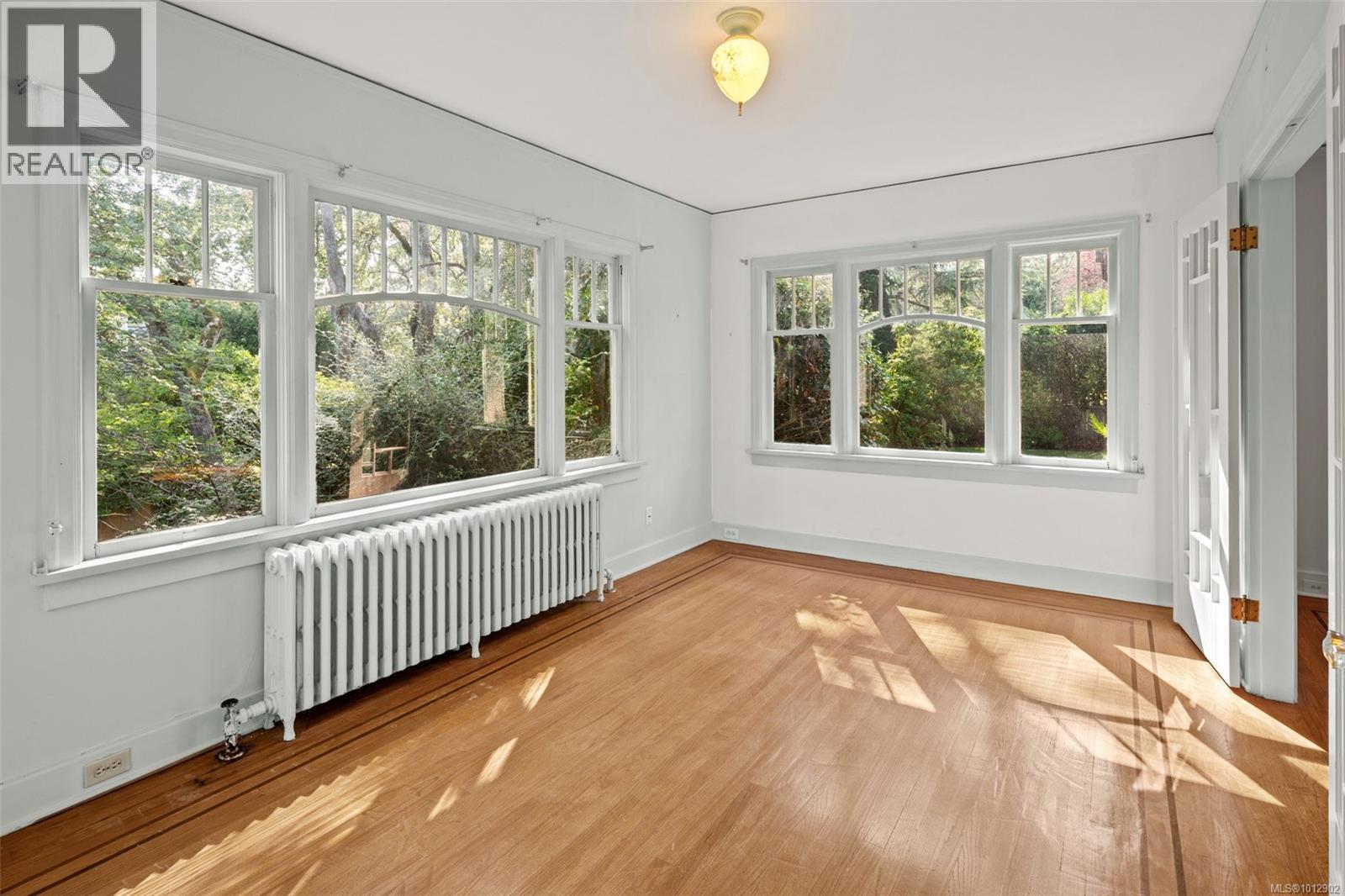 3375 Weald Rd, Oak Bay