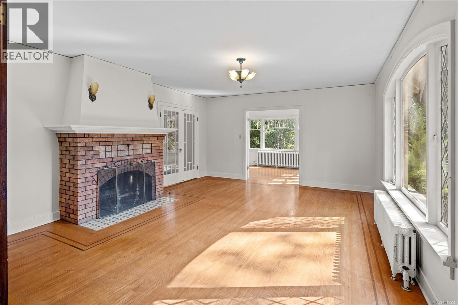 3375 Weald Rd, Oak Bay