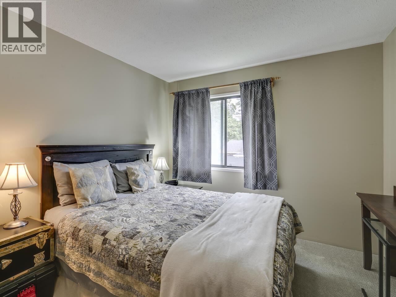 2111 MAMQUAM ROAD, Squamish