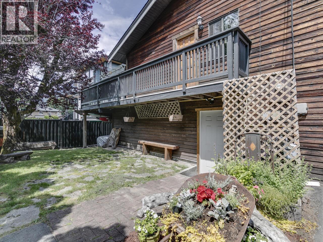 2111 MAMQUAM ROAD, Squamish