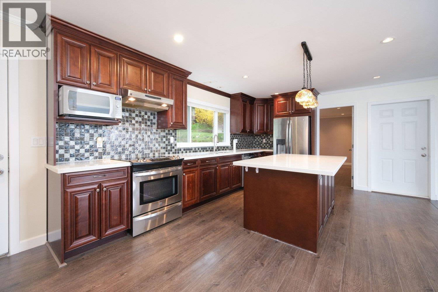 1805 ROSEBERY AVENUE, West Vancouver