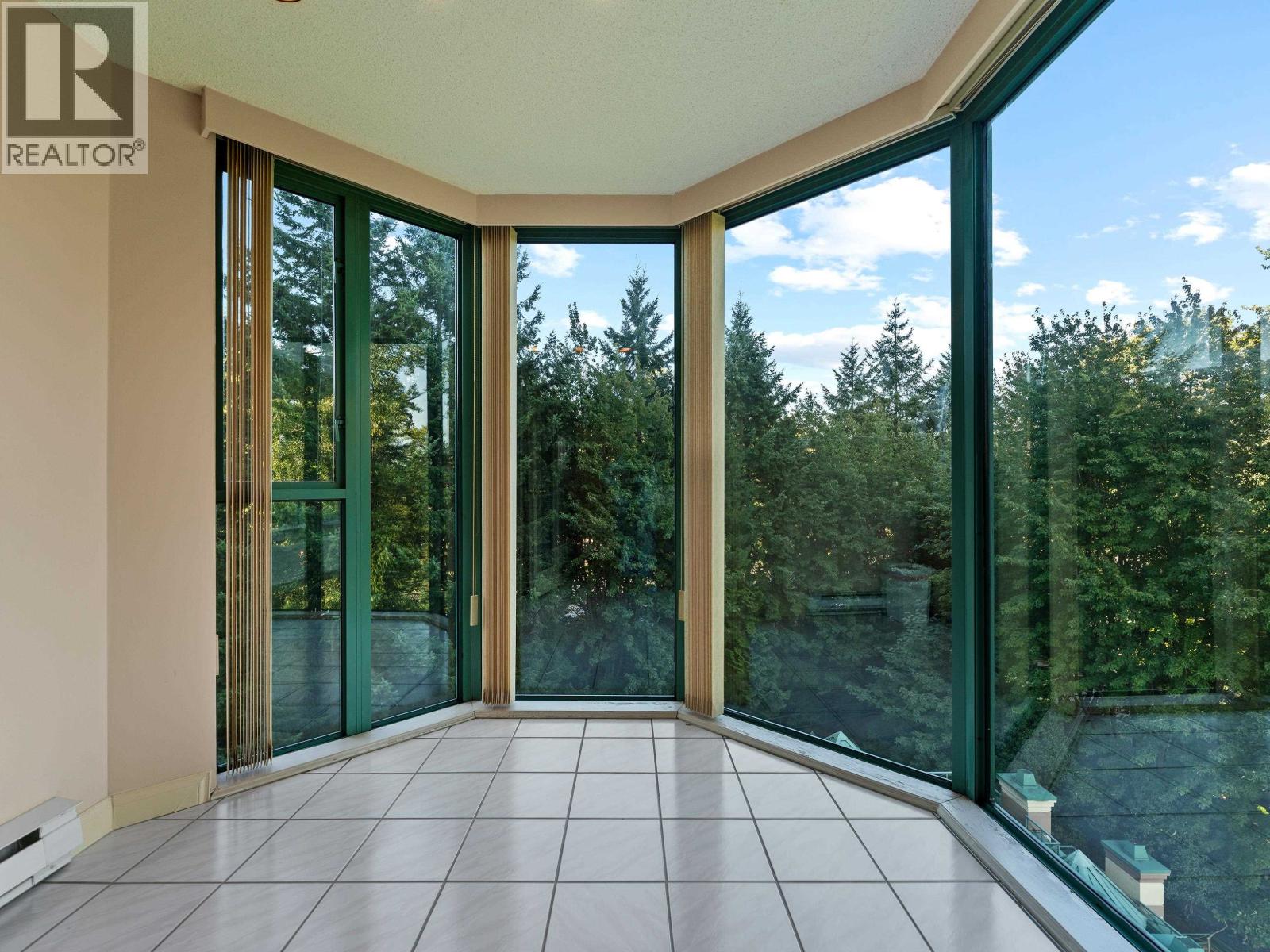 7A 338 TAYLOR WAY, West Vancouver