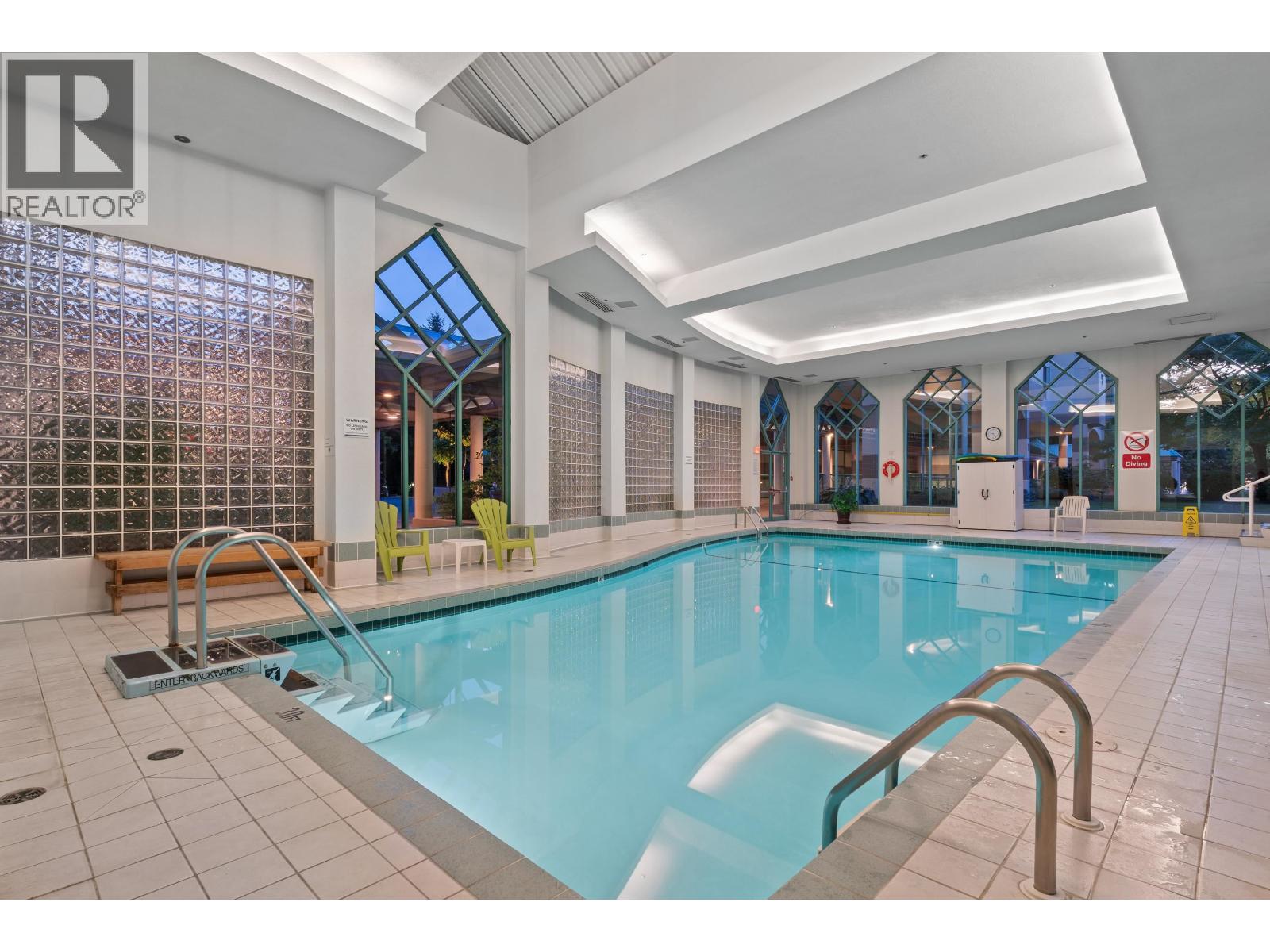 7A 338 TAYLOR WAY, West Vancouver