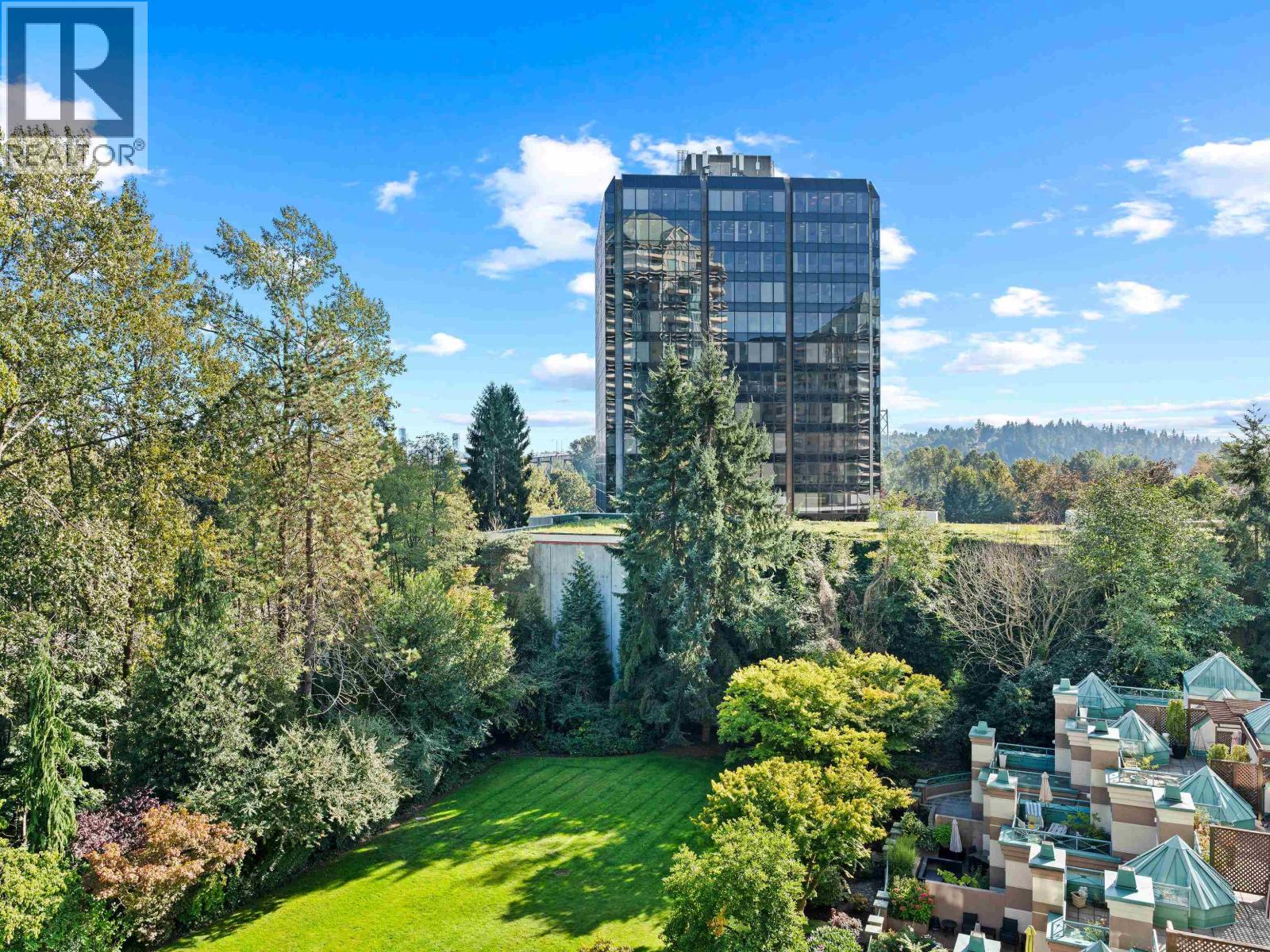 7A 338 TAYLOR WAY, West Vancouver