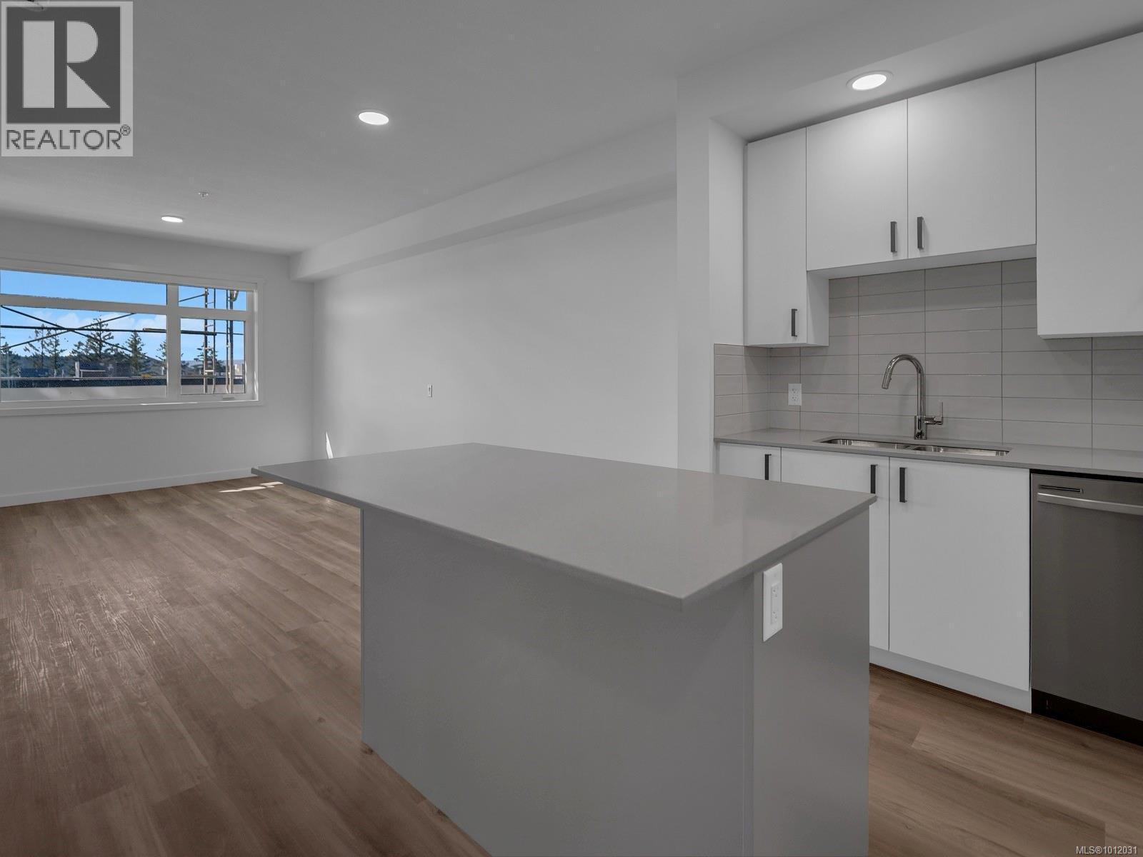 613 2390 City Gate Boulevard, Langford