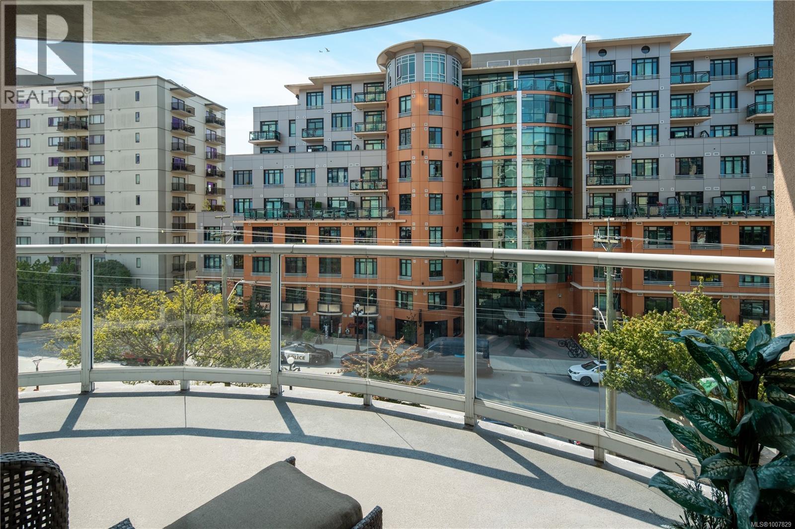 501 1020 View Street, Victoria