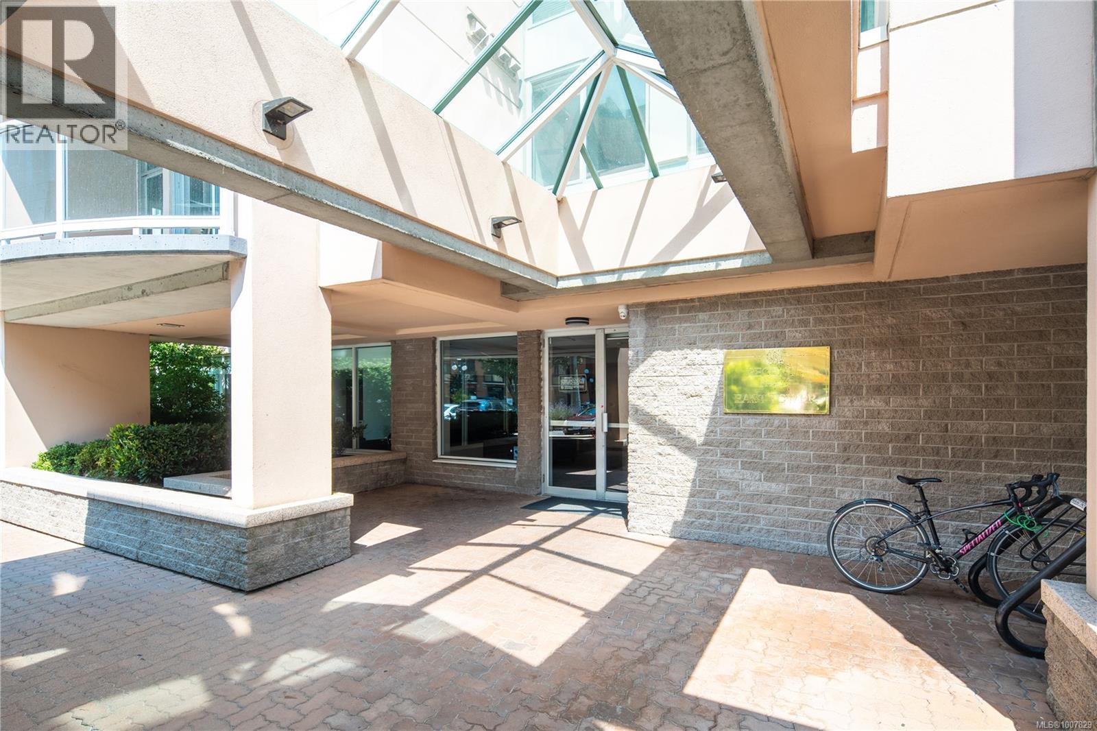 501 1020 View Street, Victoria