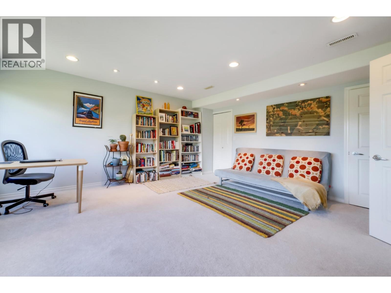 2163 PARKWAY BOULEVARD, Coquitlam