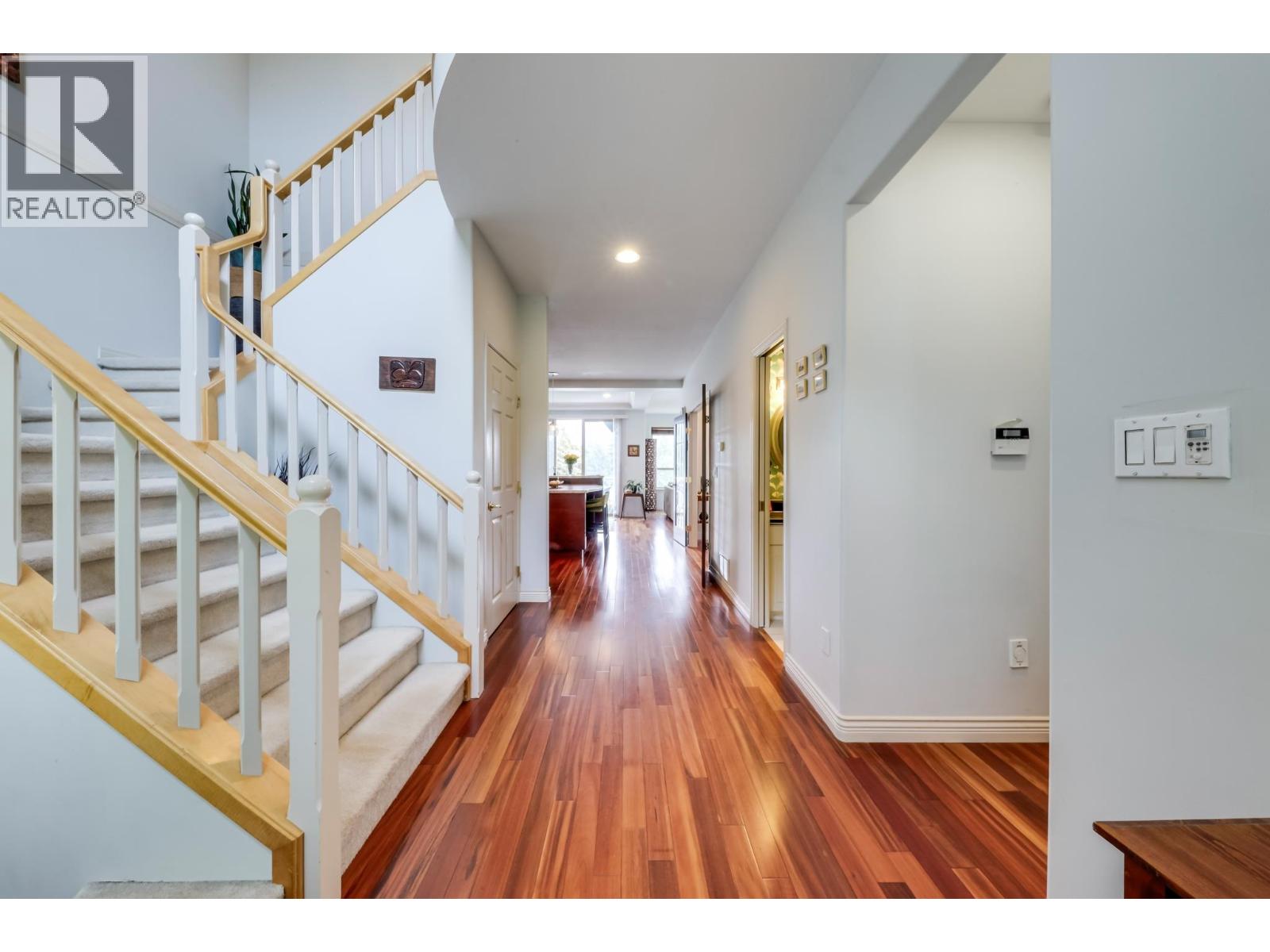 2163 PARKWAY BOULEVARD, Coquitlam